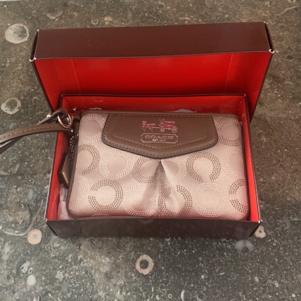 Coach Madison Dotted Wristlet in Khaki/Mahogany